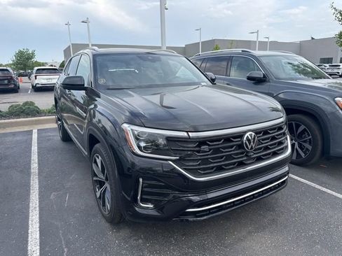 New 2026 Volkswagen Atlas Cross Sport SEL Premium R-Line AWD/4WD image 2
