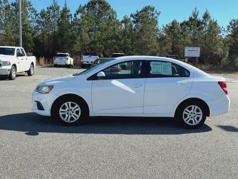 Used 2017 Chevrolet Sonic LS image 5
