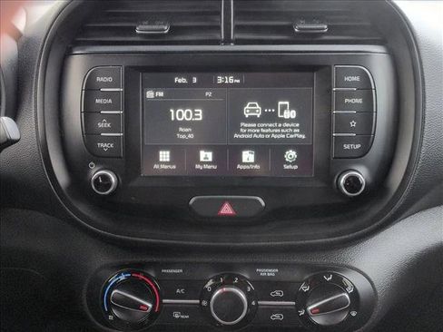 Used 2020 Kia Soul LX image 15