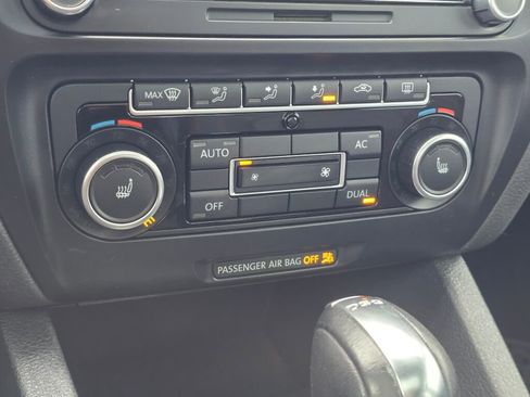 Used 2012 Volkswagen Jetta GLI image 20