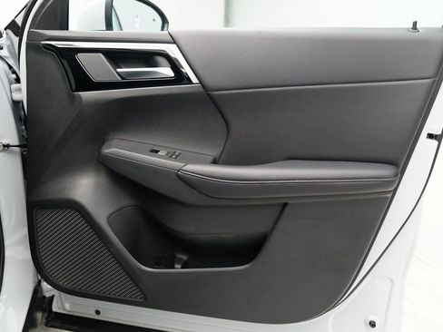 Used 2024 Mitsubishi Outlander SE image 19