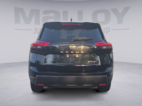 Used 2024 Nissan Rogue SV AWD/4WD image 4