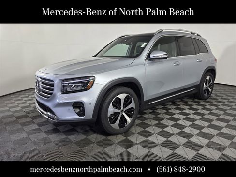 Used 2025 Mercedes-Benz GLB 250 image 1