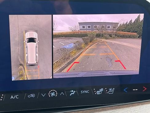 New 2026 Chevrolet Suburban High Country image 42