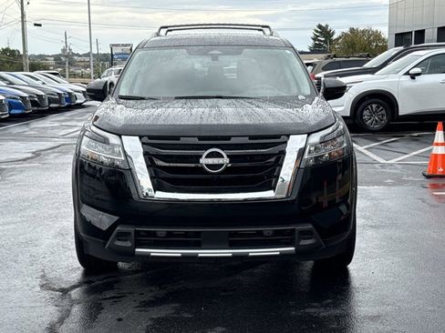 Certified 2024 Nissan Pathfinder Platinum w/ Cargo Package image 16