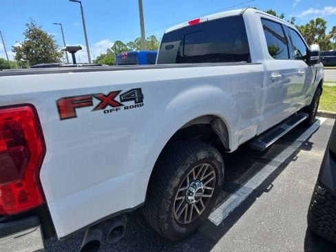 Used 2019 Ford F250 Lariat w/ Lariat Value Package AWD/4WD image 4