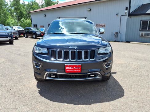 Used 2015 Jeep Grand Cherokee Overland w/ Advanced Technology Group AWD/4WD image 9