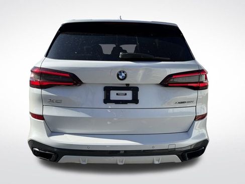 Used 2022 BMW X5 xDrive40i w/ M Sport Package image 5