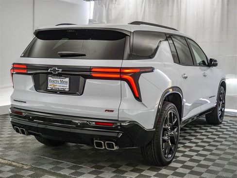 New 2026 Chevrolet Traverse RS w/ LPO, Floor Liner Package image 8