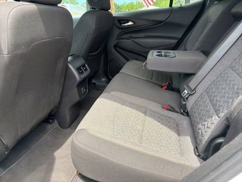 Used 2024 Chevrolet Equinox LT FWD image 7