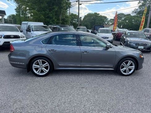 Used 2012 Volkswagen Passat TDI SEL Premium FWD image 6