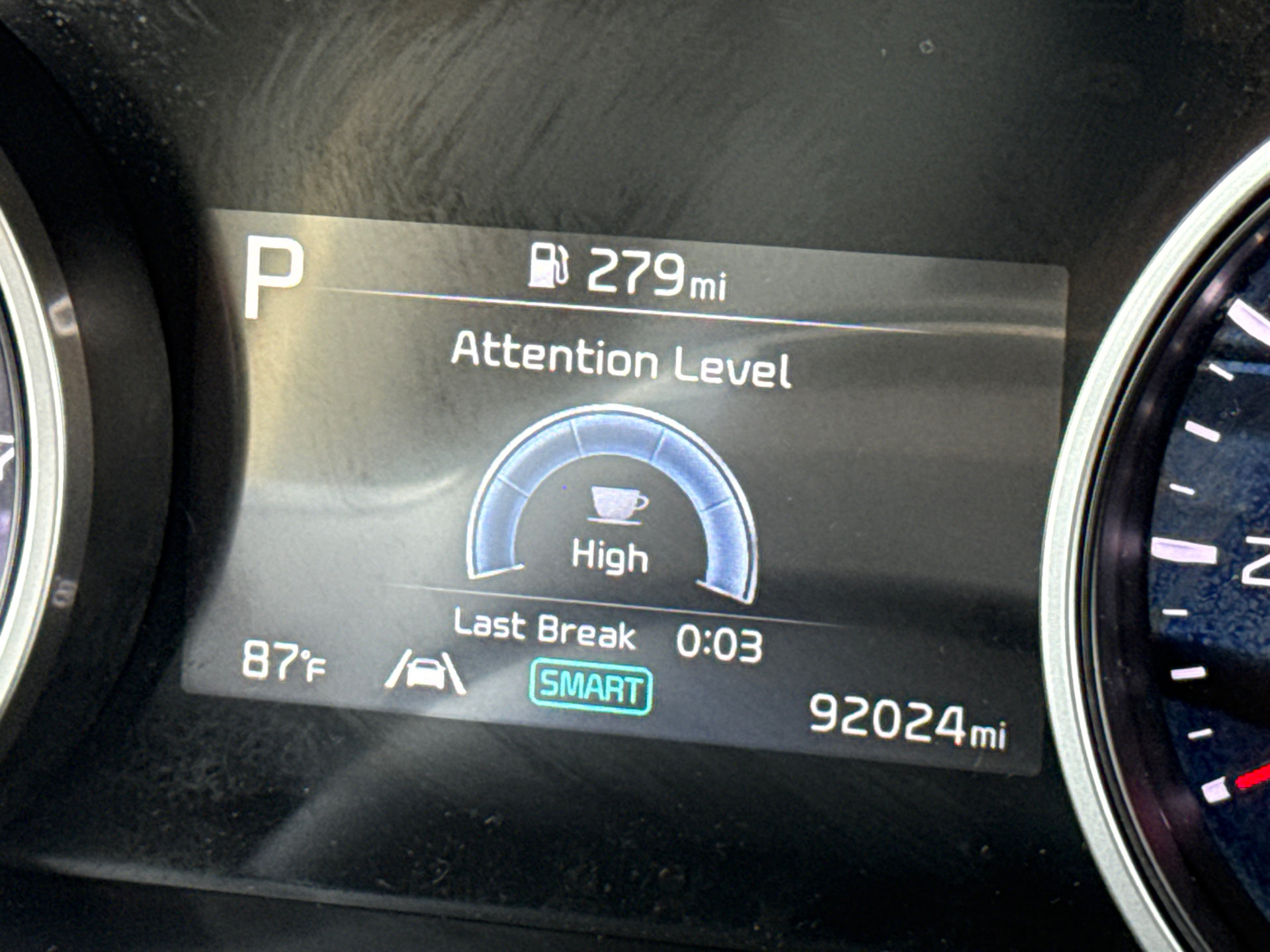 Used 2023 Kia Carnival EX FWD image 30