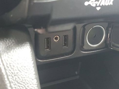 Used 2020 Buick Encore Preferred image 18