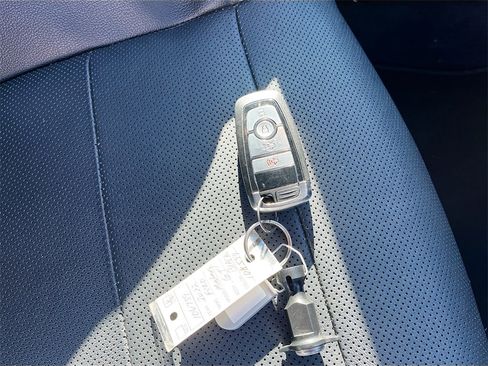 Used 2022 Ford Mustang GT Premium w/ Black Accent Package image 33