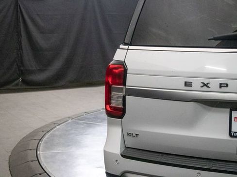 Used 2024 Ford Expedition Max XLT AWD/4WD image 12