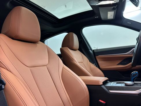 Certified 2022 BMW i4 eDrive40 w/ M Sport Package image 31