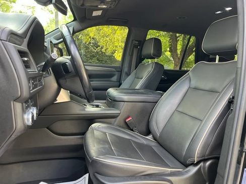 Used 2021 GMC Yukon SLT AWD/4WD image 12