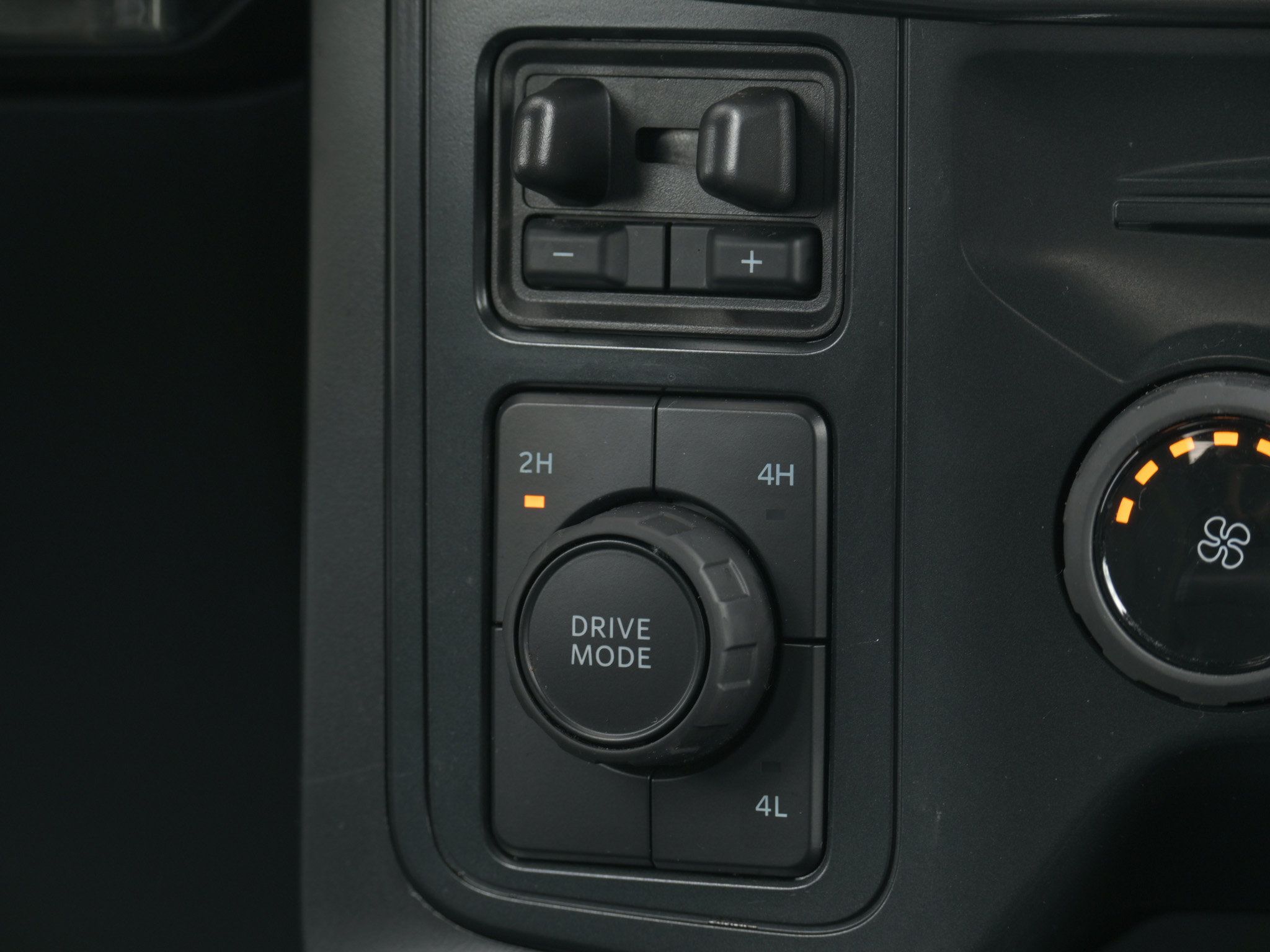 Used 2025 Ford F150 STX w/ Equipment Group 200A AWD/4WD image 18
