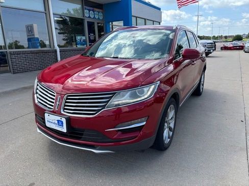 Used 2015 Lincoln MKC AWD w/ Equipment Group 101A Select image 1