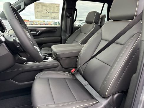 New 2026 GMC Yukon Elevation w/ Elevation Premium Package AWD/4WD image 15