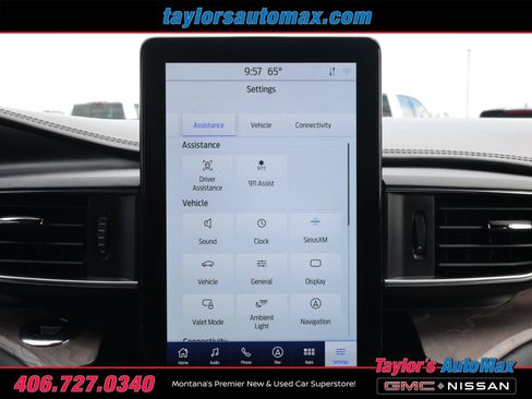 Used 2023 Ford Explorer Platinum w/ Technology Package AWD/4WD image 19