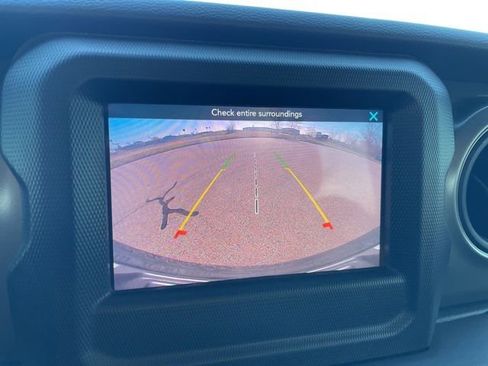 Used 2023 Jeep Wrangler Sport S image 10