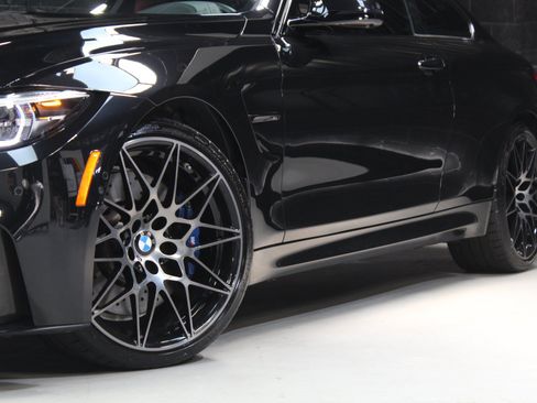 Used 2018 BMW M4 Coupe w/ Competition Package RWD image 22