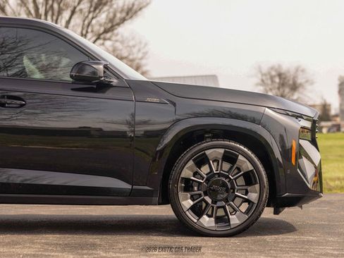 Used 2023 BMW XM image 11