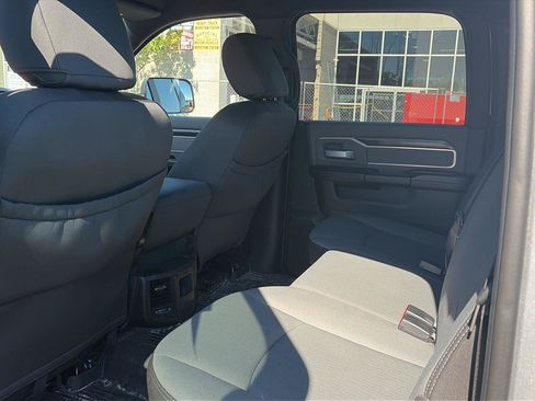 Used 2022 RAM 2500 Big Horn w/ Snow Chief Group AWD/4WD image 6