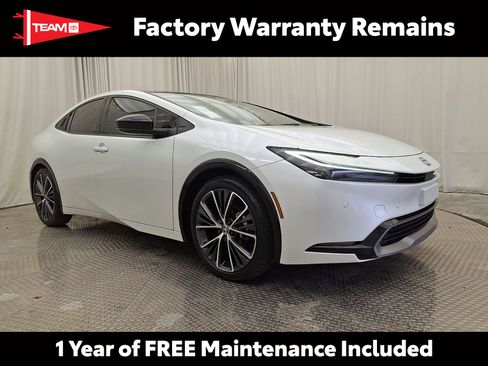 Used 2023 Toyota Prius XLE image 1