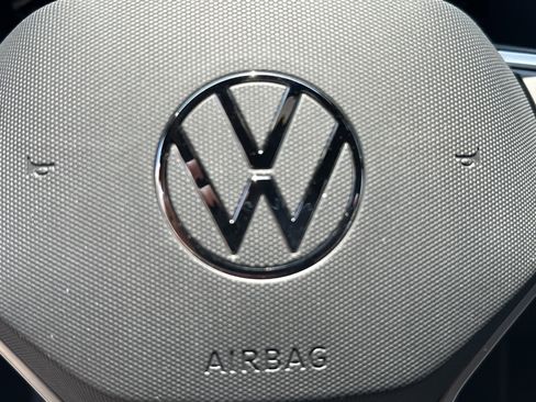 New 2026 Volkswagen Atlas Cross Sport SE FWD image 22