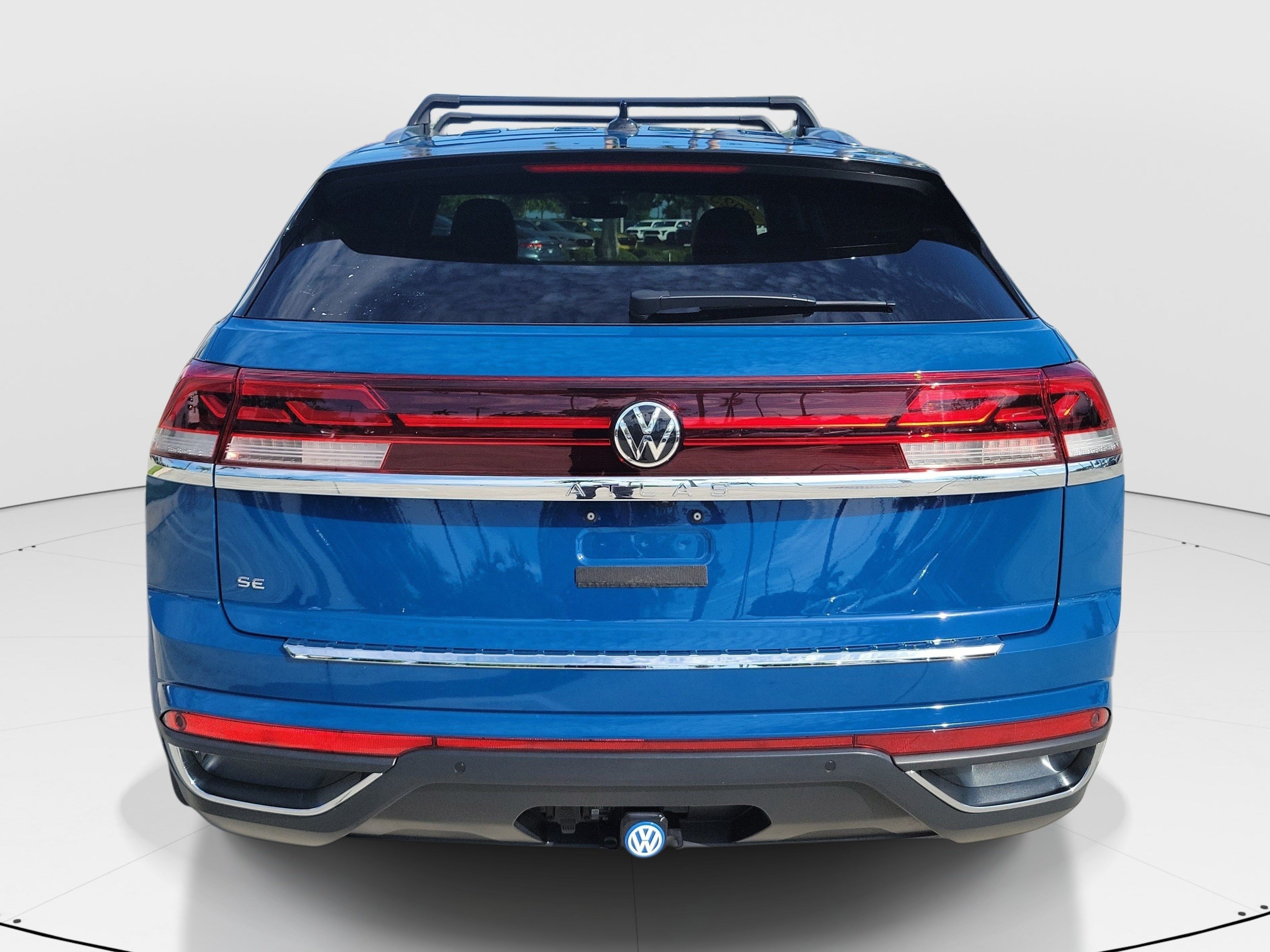 Used 2025 Volkswagen Atlas Cross Sport SE FWD image 6
