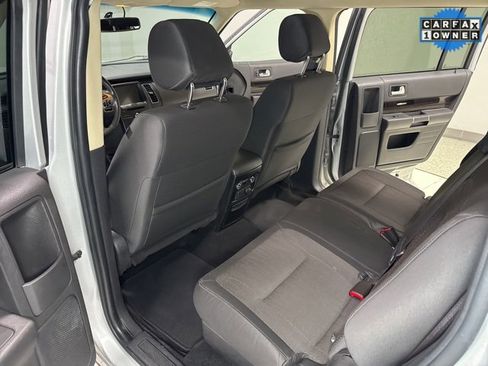 Used 2019 Ford Flex SEL image 24