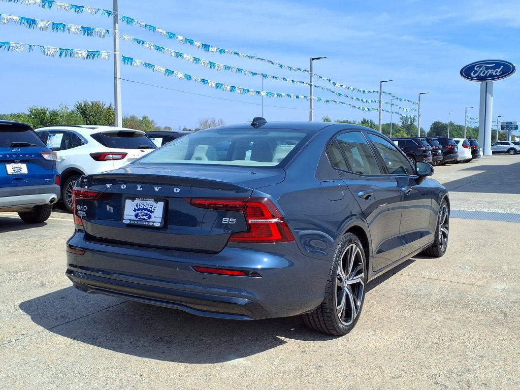 Used 2024 Volvo S60 B5 Core FWD image 20
