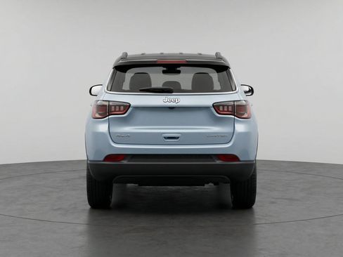 Used 2025 Jeep Compass Limited AWD/4WD image 7