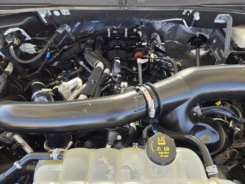 Certified 2023 Ford Expedition Max XLT image 33