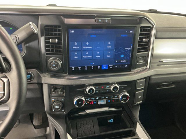 Used 2025 Ford F350 Platinum w/ FX4 Off-Road Package AWD/4WD image 22
