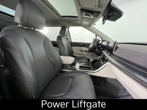 Certified 2024 Kia Carnival SX Prestige image 20