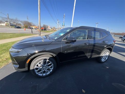 New 2025 Chevrolet Blazer LT w/ Convenience Package image 5