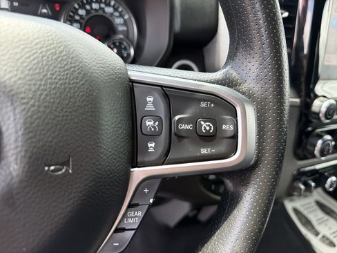 Used 2025 RAM 1500 Warlock AWD/4WD image 19