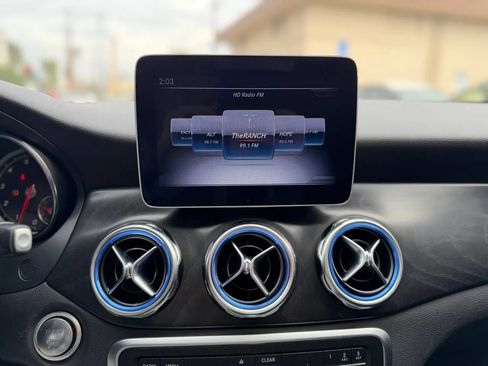 Used 2019 Mercedes-Benz GLA 250 image 40