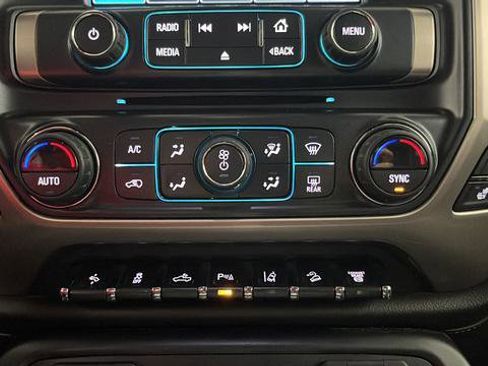 Used 2019 GMC Sierra 2500 Denali AWD/4WD image 18