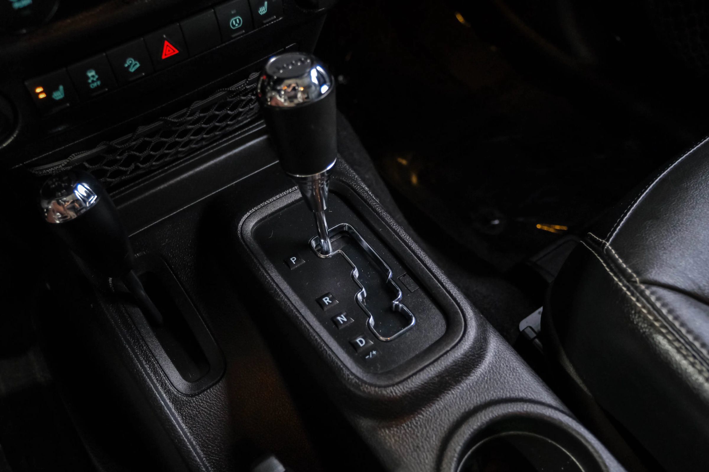 Used 2016 Jeep Wrangler Rubicon AWD/4WD image 32