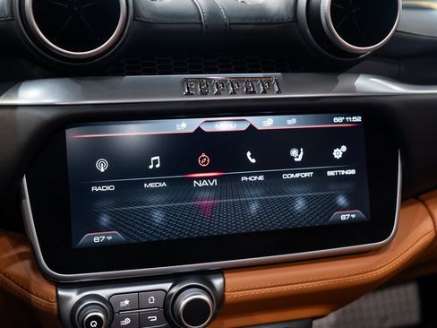 Certified 2019 Ferrari Portofino image 30