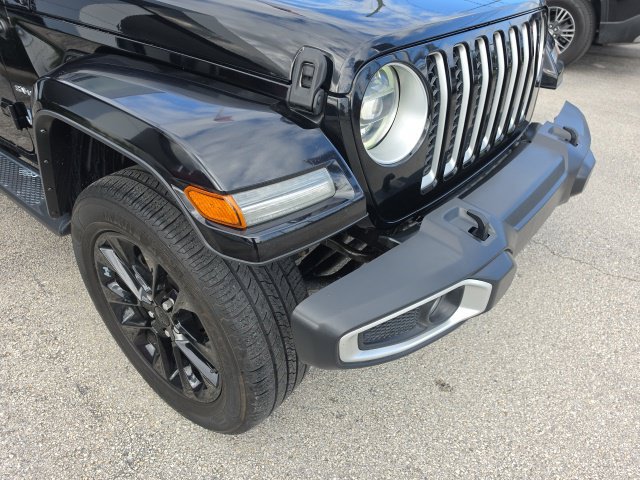 Used 2021 Jeep Wrangler Unlimited Sahara AWD/4WD image 9