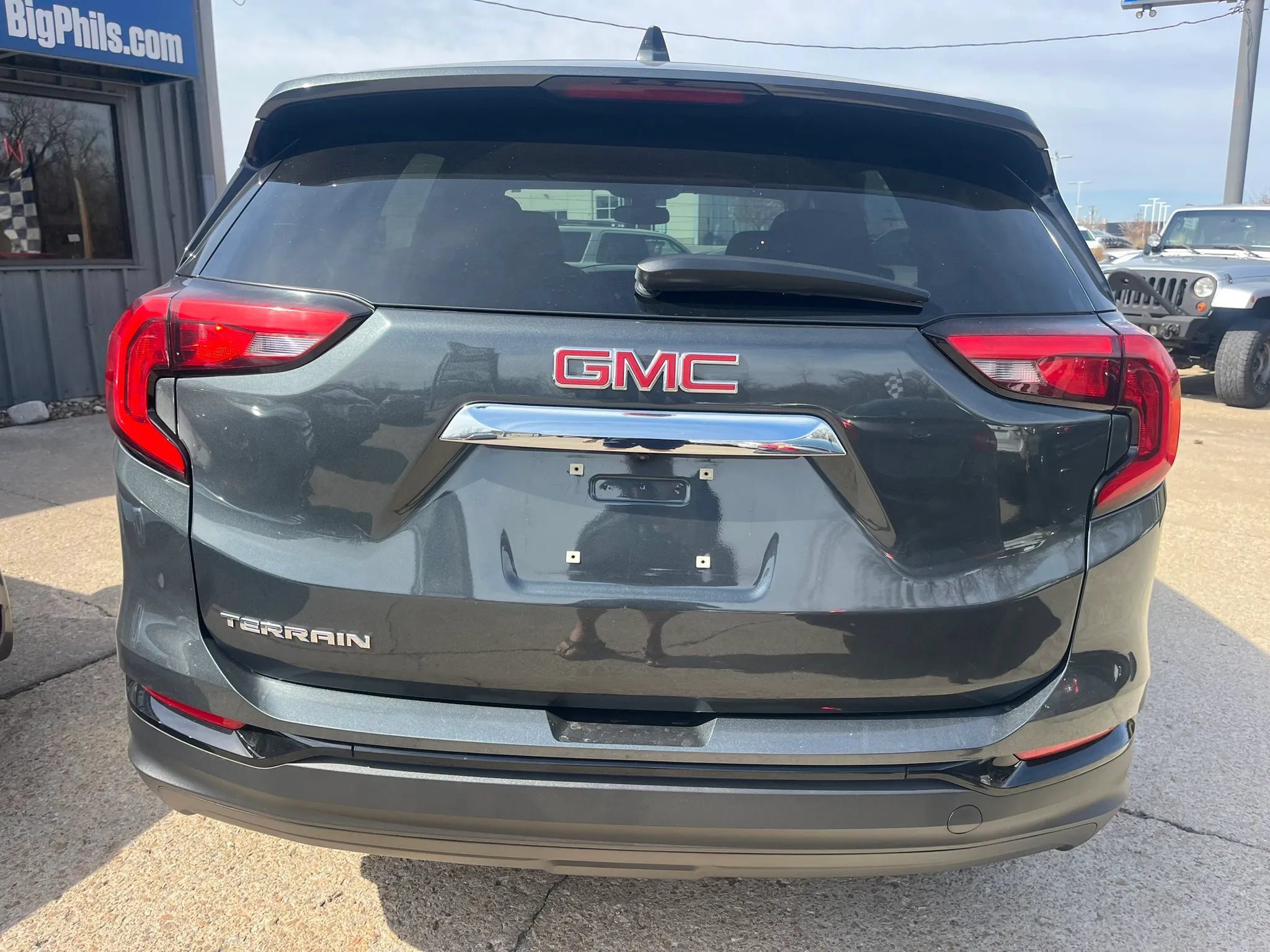 Used 2021 GMC Terrain SLE FWD image 10