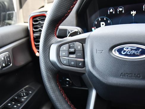 Used 2025 Ford Ranger Raptor image 33