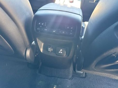 Used 2022 Hyundai Palisade Calligraphy FWD image 17