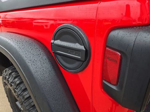 Used 2024 Jeep Wrangler Unlimited Sport AWD/4WD image 22
