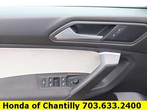 Used 2021 Volkswagen Tiguan S FWD image 19